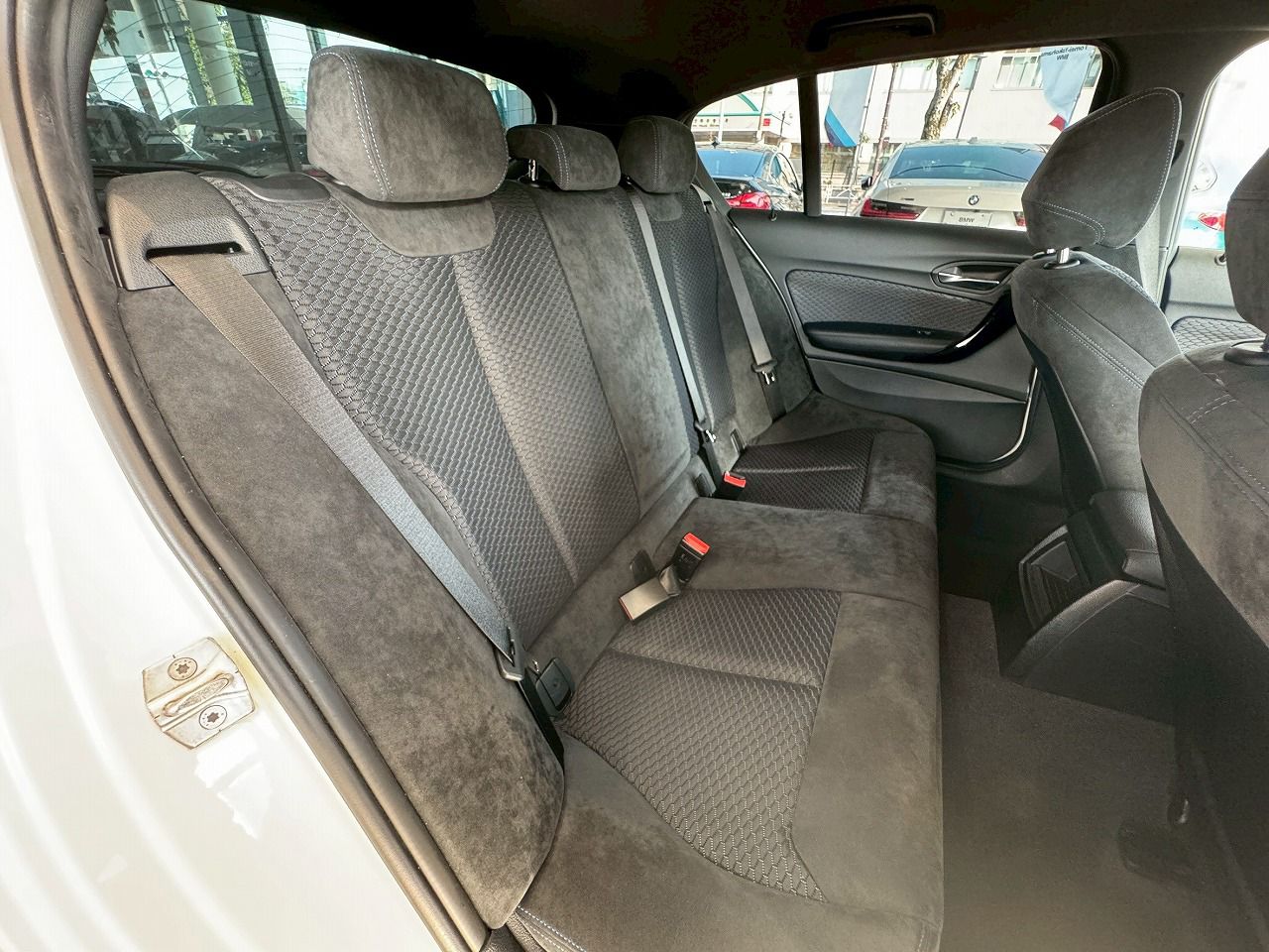 118D 5DOOR RHD