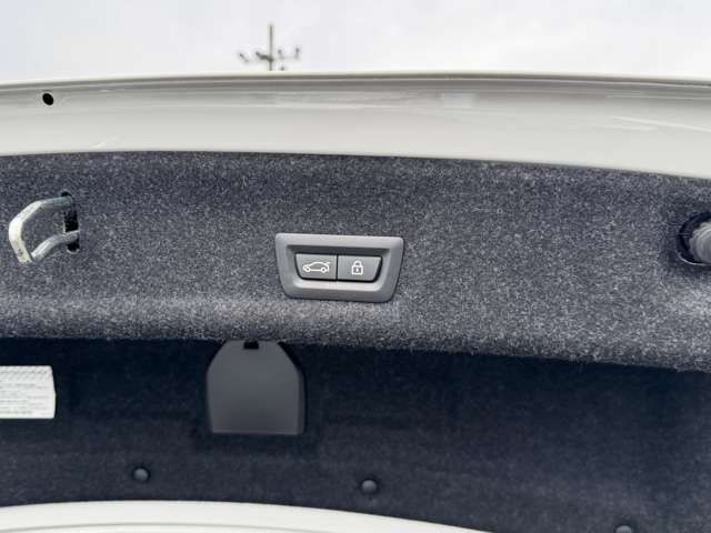 G20 320i Saloon RHD TU
