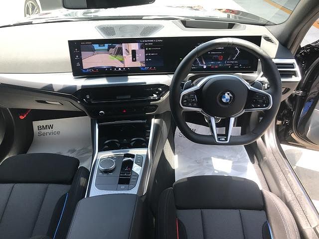 318i Touring RHD