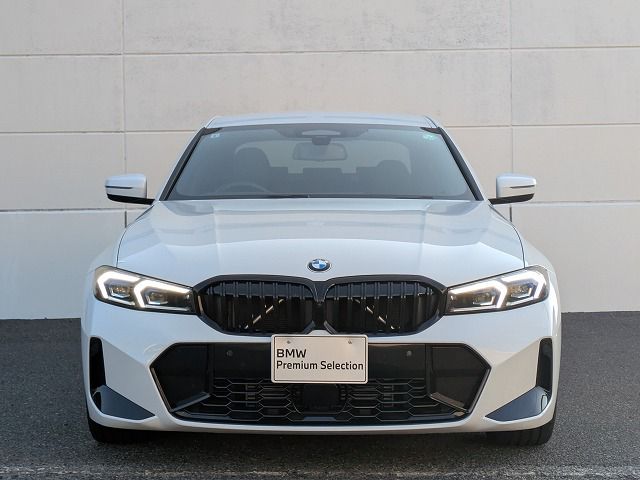320d xDrive Berline RHD