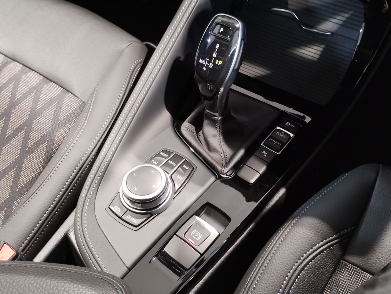 X1 sDrive18i RHD