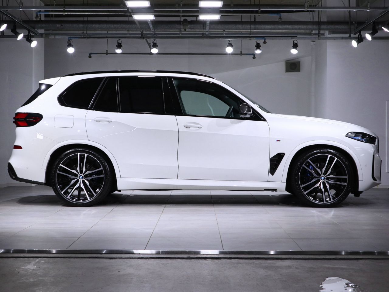 X5 xDrive40d RHD