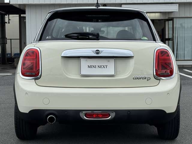 F55 COOPER D (AT)