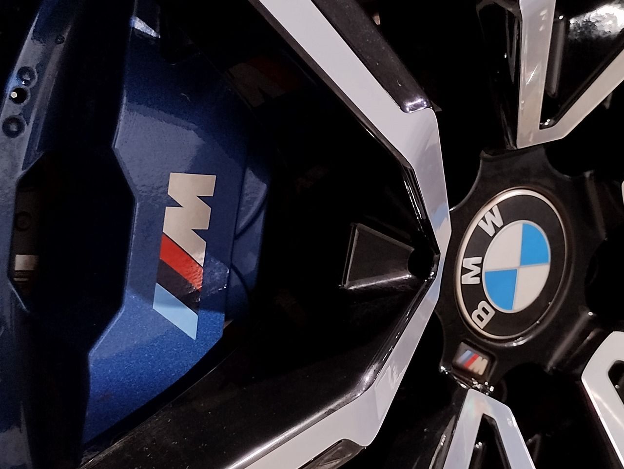 G29 z4 sDrive20i RHD