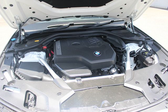 520i Sedan RHD
