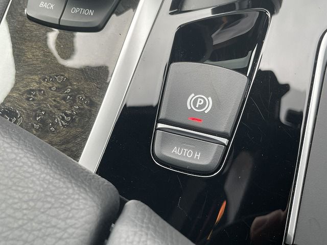 530I