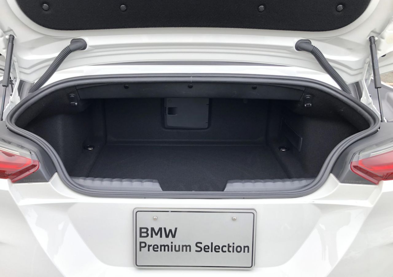 G29 z4 sDrive20i RHD