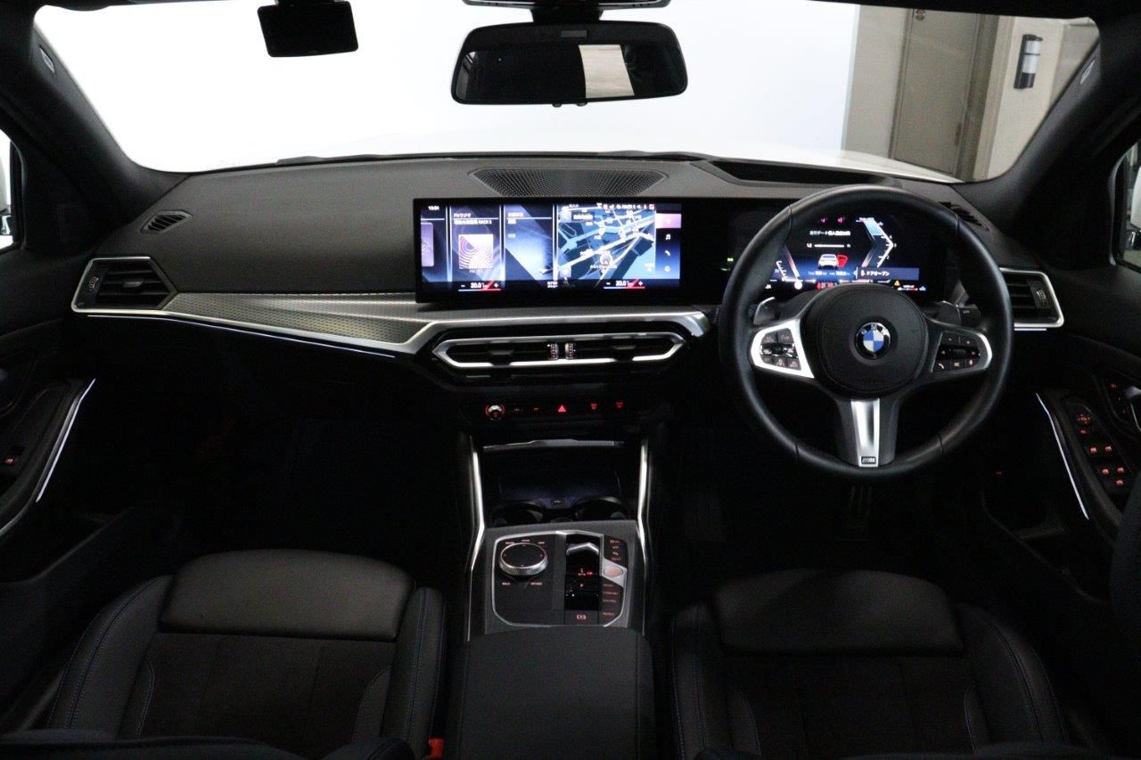 320d xDrive Berline RHD
