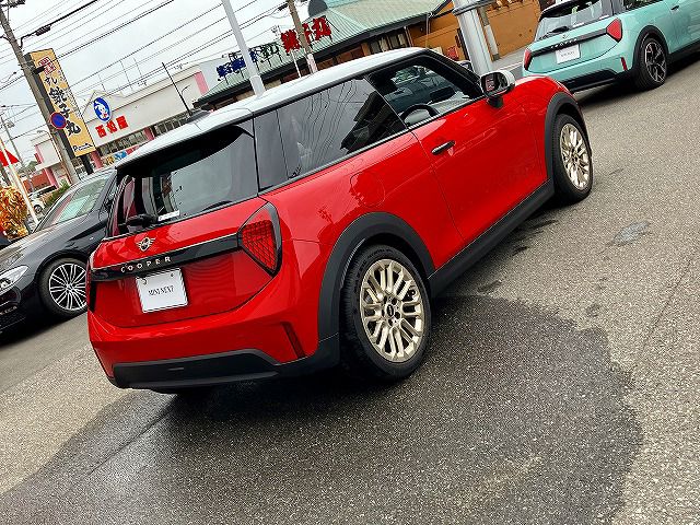 F66 MINI Cooper C 3Dr
