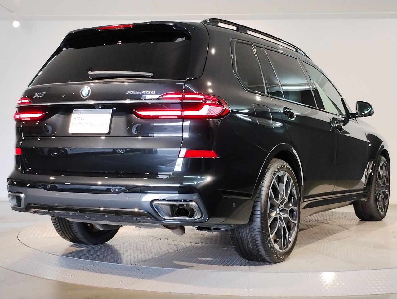 X7 xDrive40d RHD US