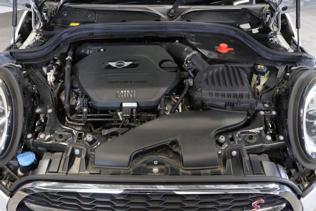 F56 COOPER S D(AT)