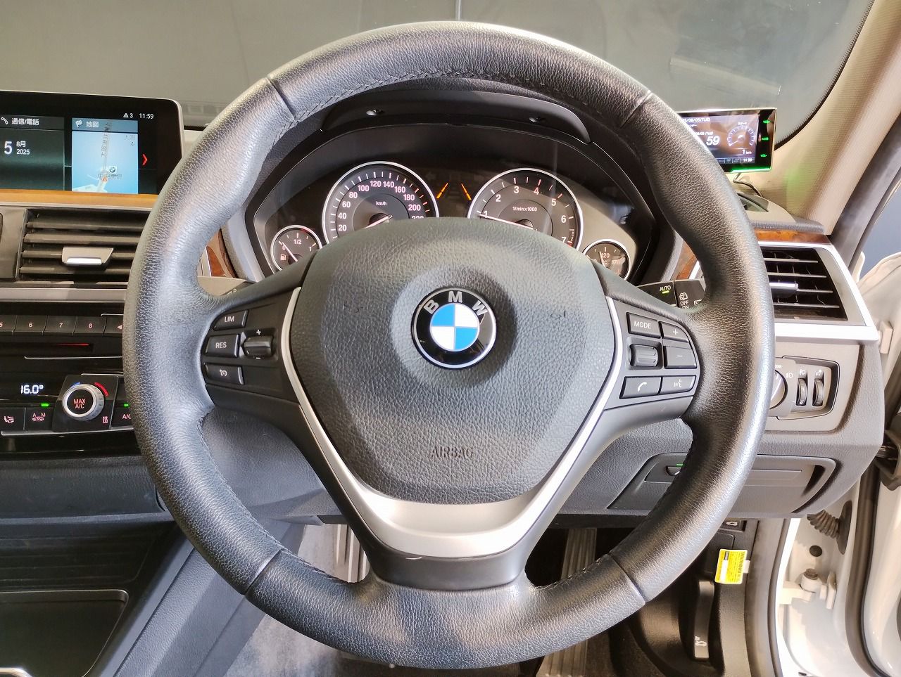318I TOURING RHD