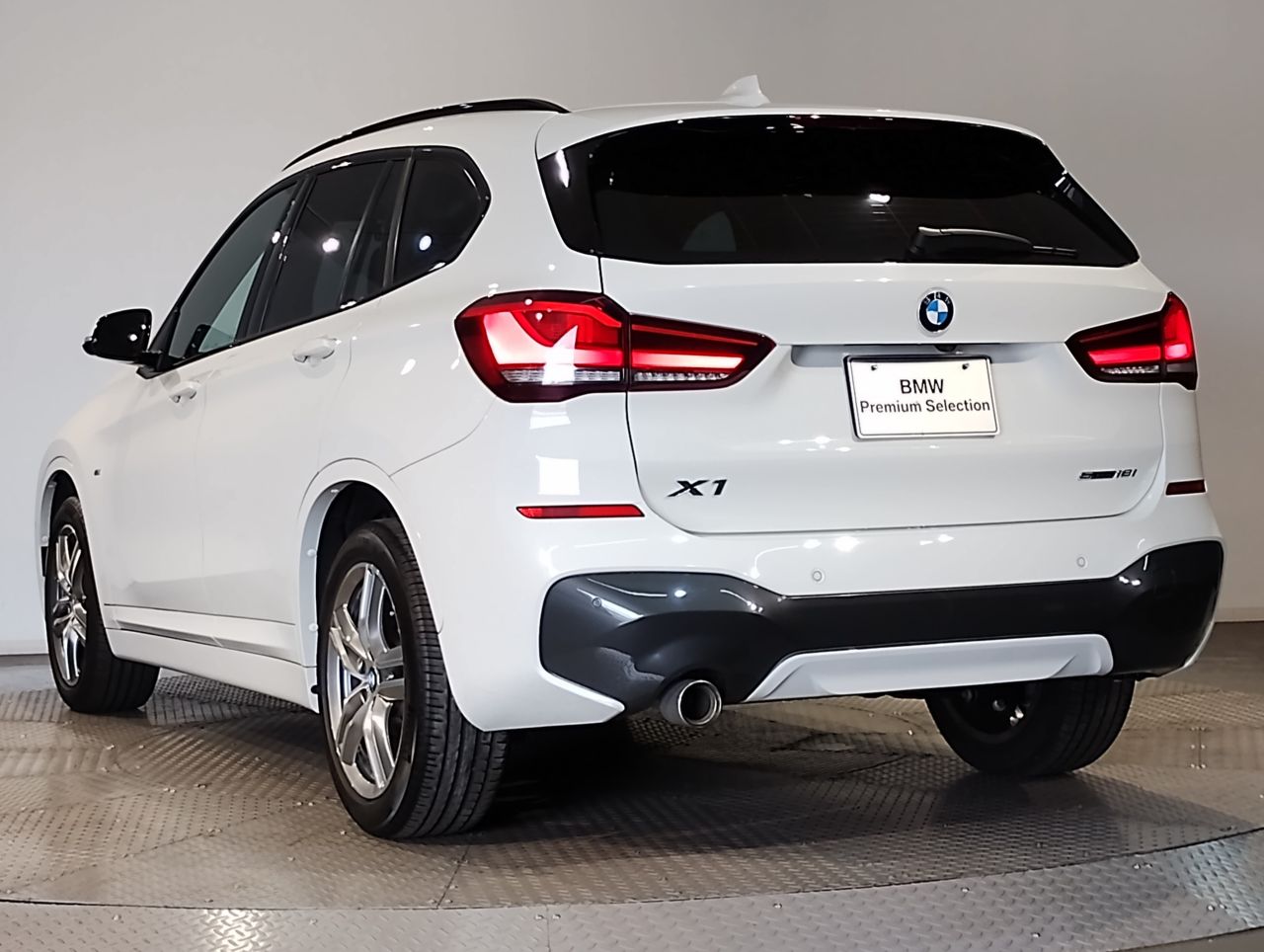 X1 sDrive18i RHD