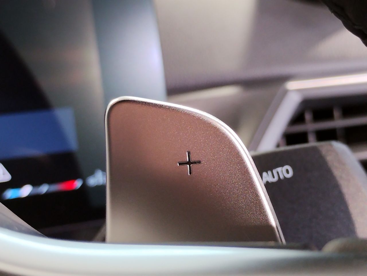 320d xDrive Berline RHD