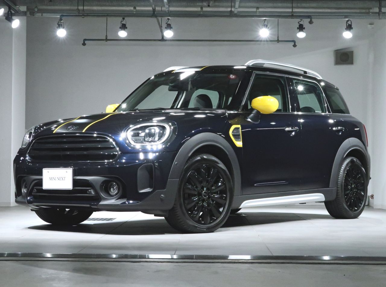 MINI COOPER D CROSSOVER.