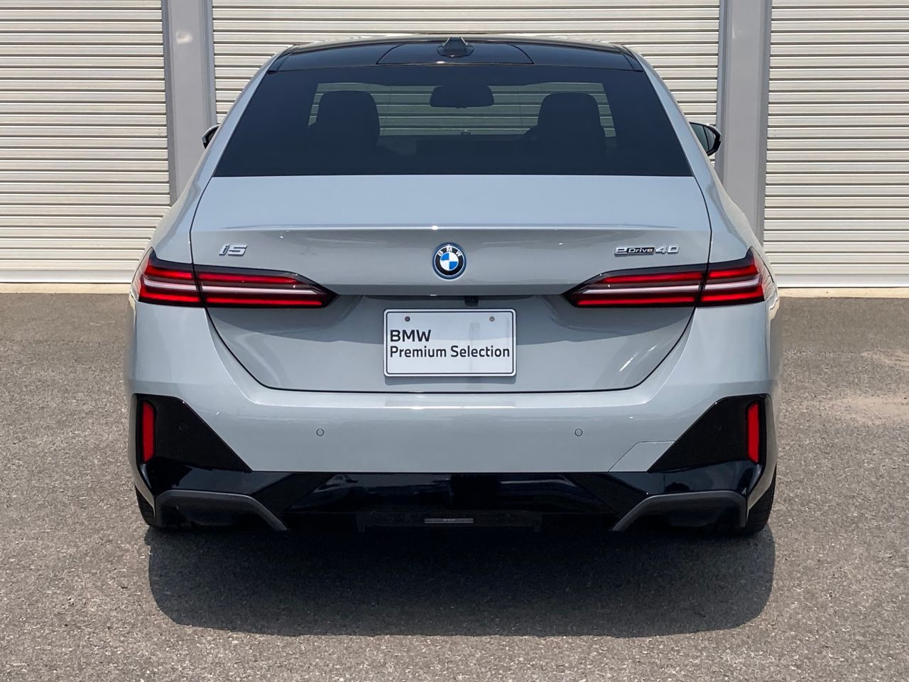BMW i5 eDrive40 Sedan RHD