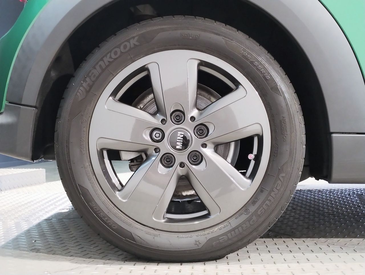 MINI Cooper F56 RHD