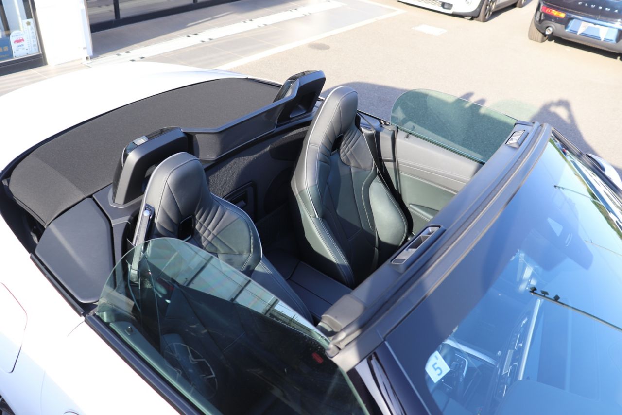 G29 z4 sDrive20i RHD