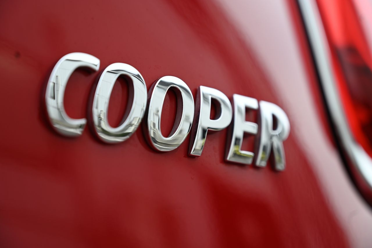 MINI Cooper F56 RHD