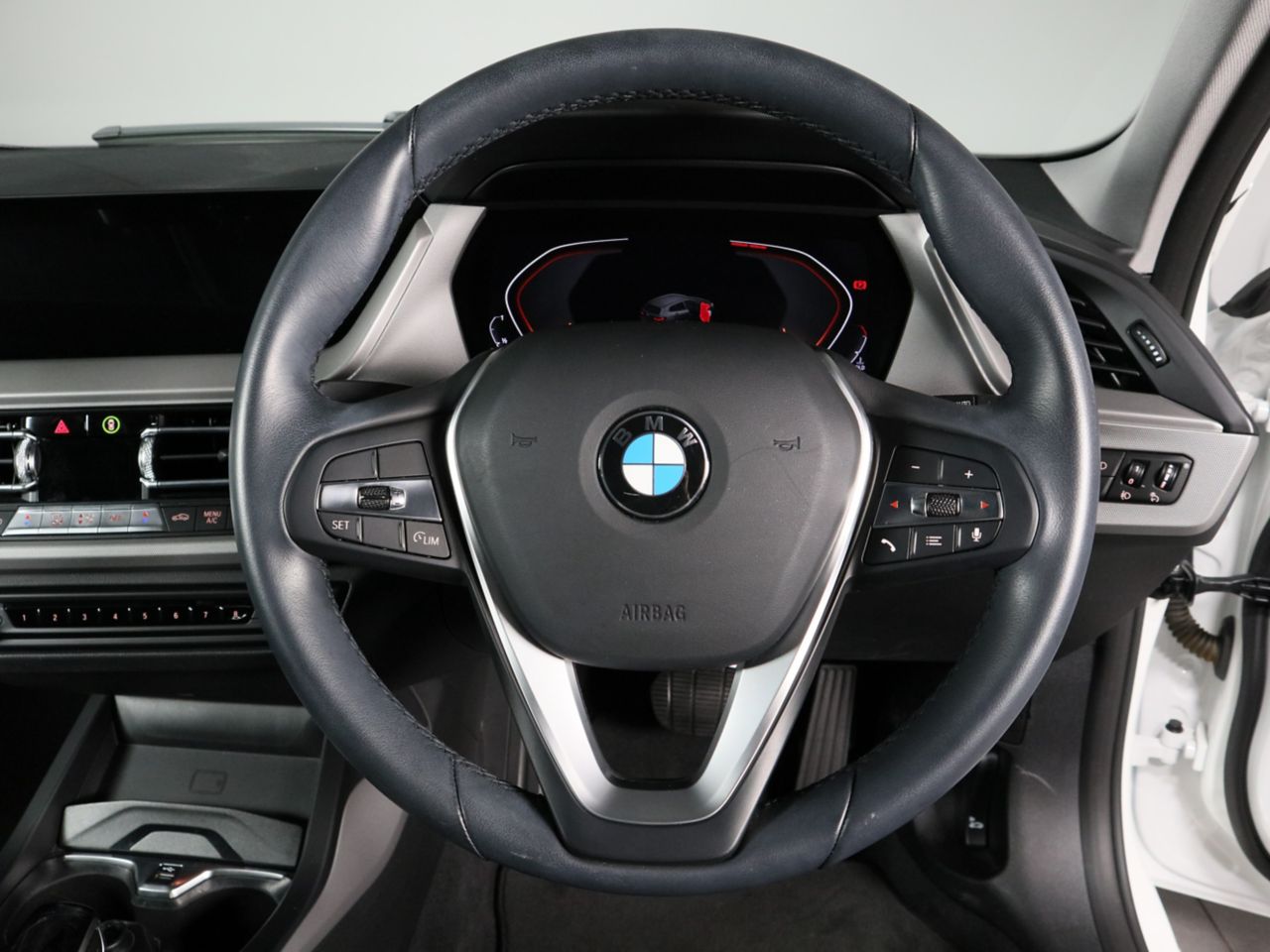 F40 118d Sports Hatch 5-door B47 2.0d