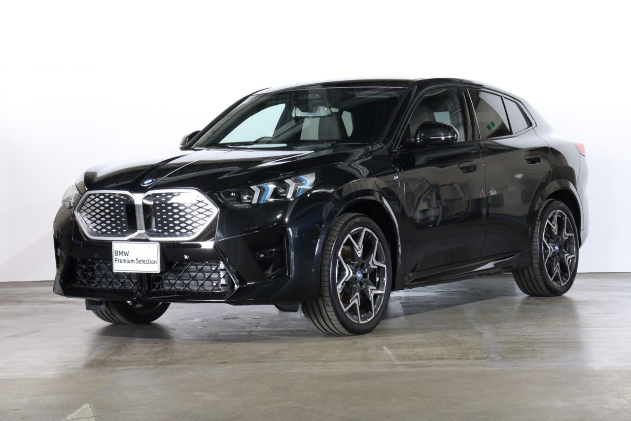 BMW iX2 xDrive30 M Sport
