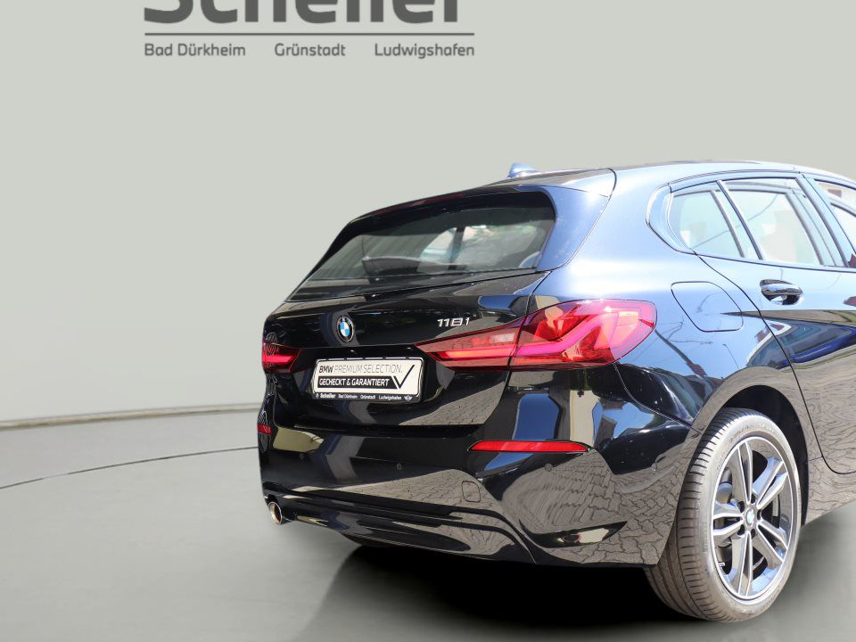 BMW 118
