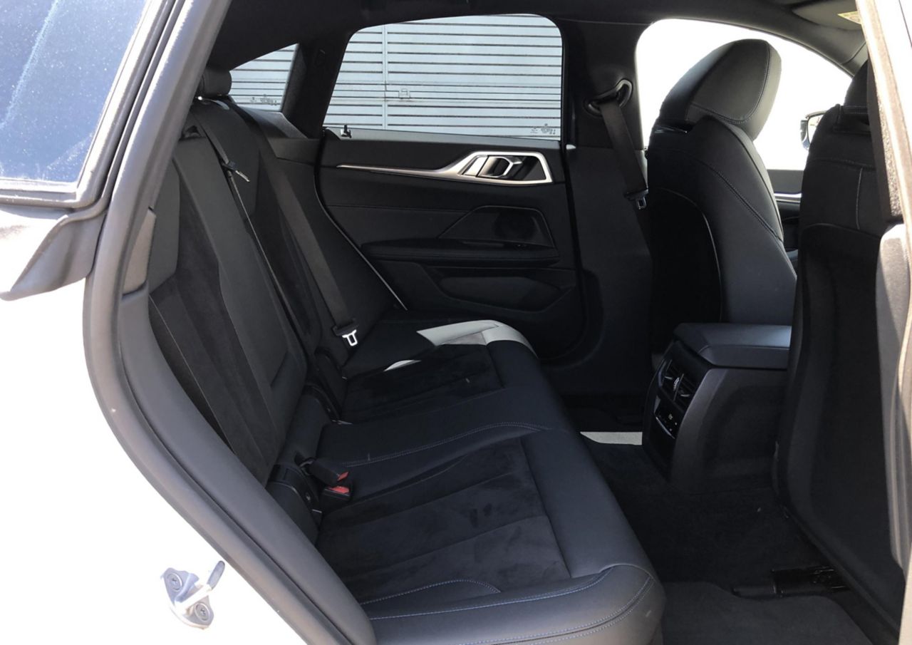G26 i4 eDrive35 RHD