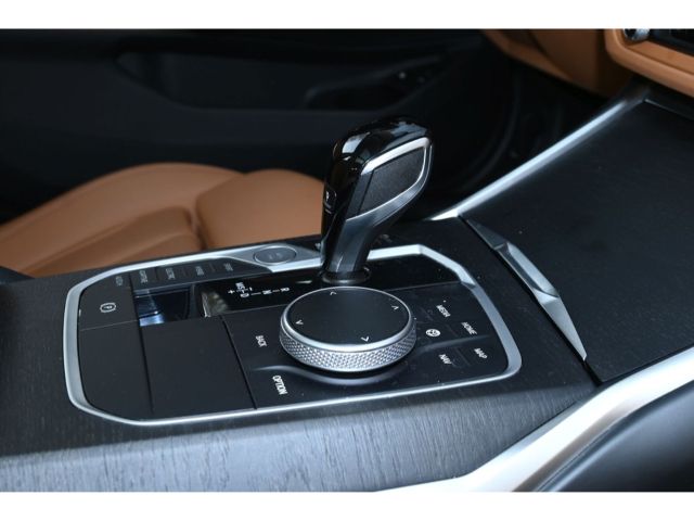 330e xDrive Touring