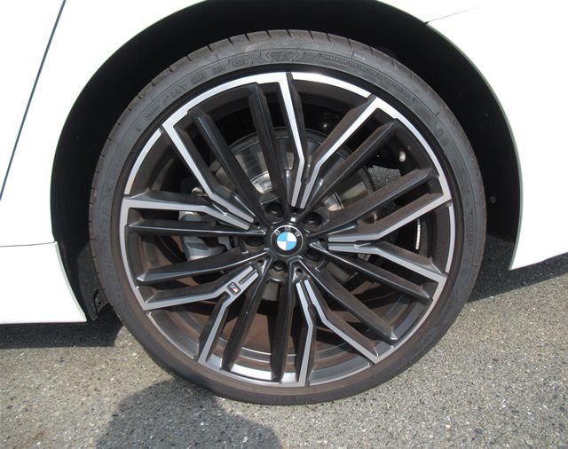 520d xDrive Touring RHD