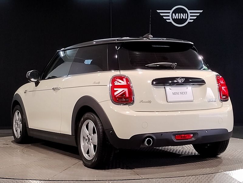 F56 MINI Cooper 3-Door Hatch LCI