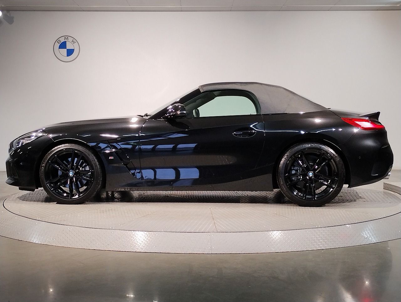 G29 z4 sDrive20i RHD