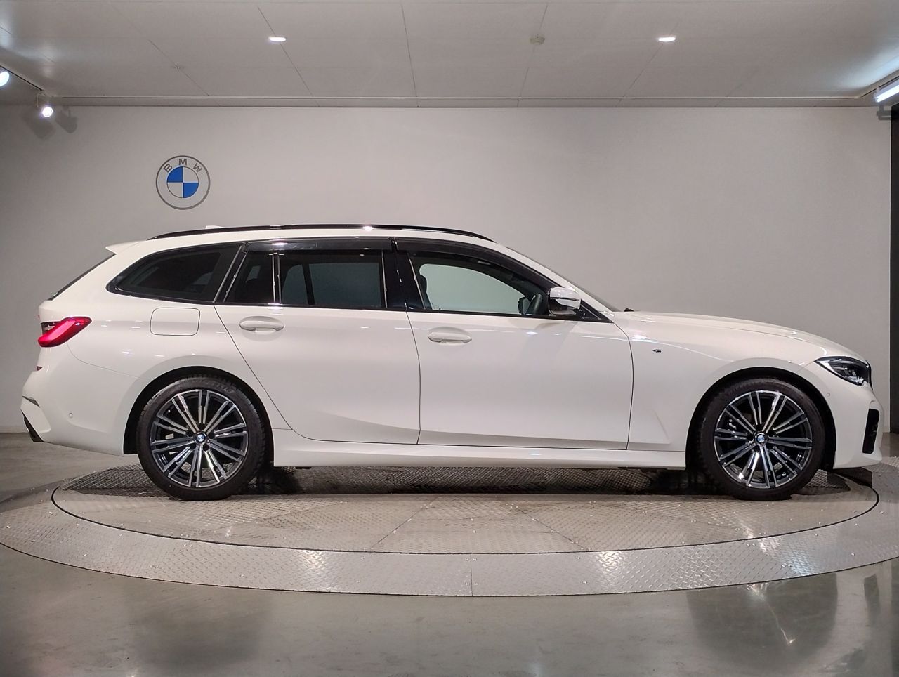 G21 320d xDrive Touring RHD