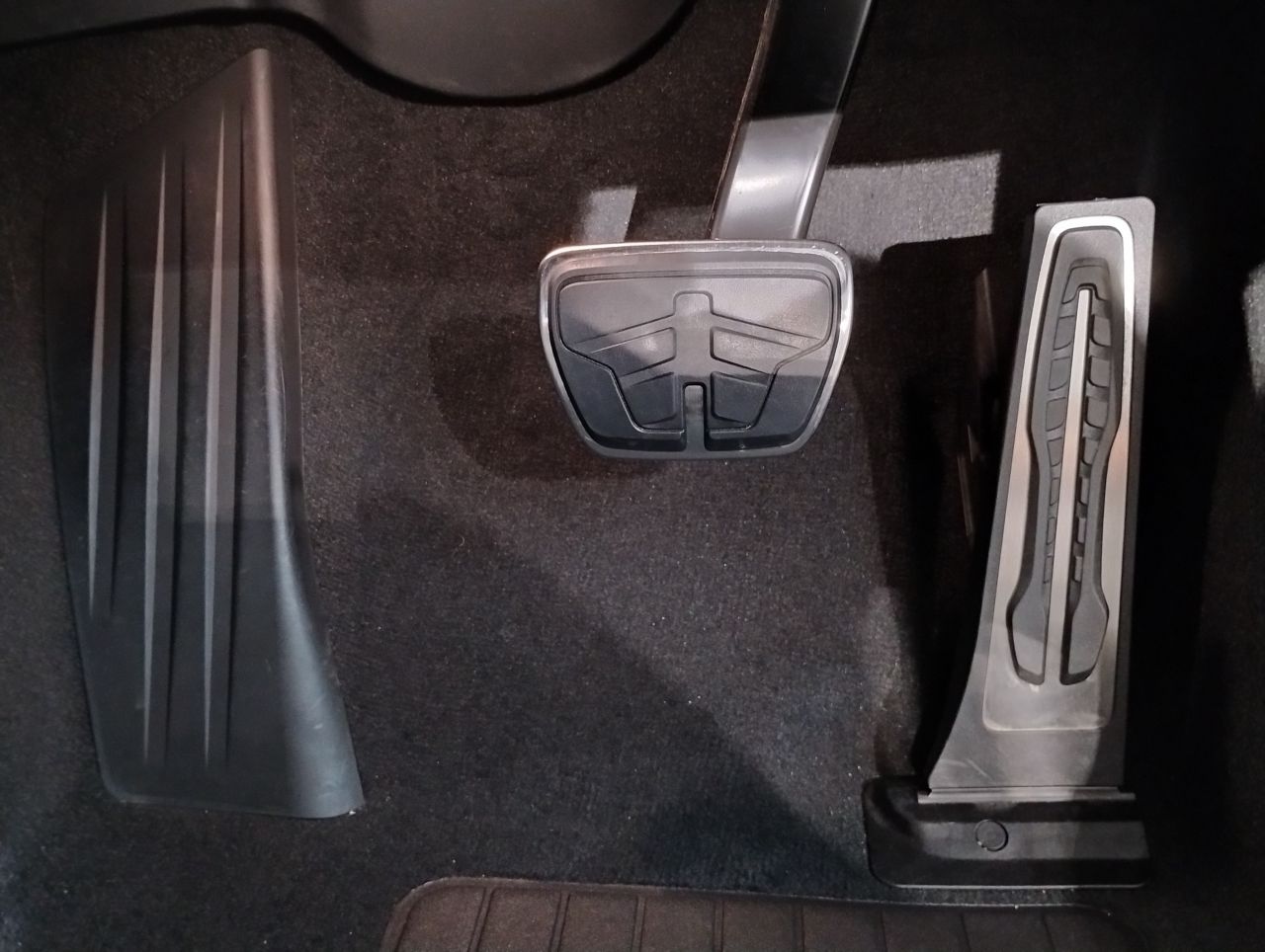 G20 320i Saloon LCI RHD MX