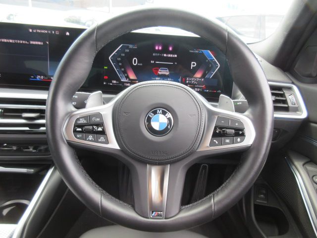 320d xDrive Berline RHD