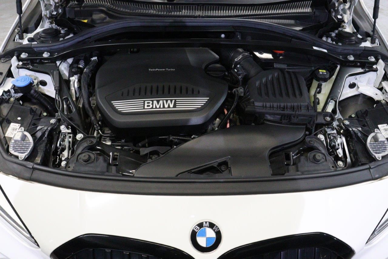 F40 118d Sports Hatch 5-door B47 2.0d