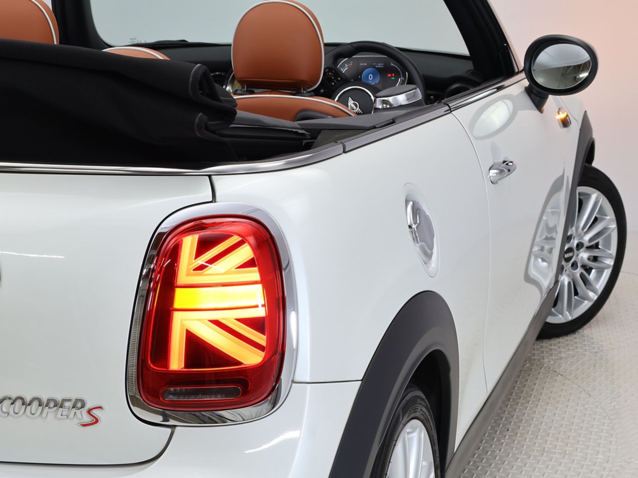 MINI Cooper S Convertible RHD