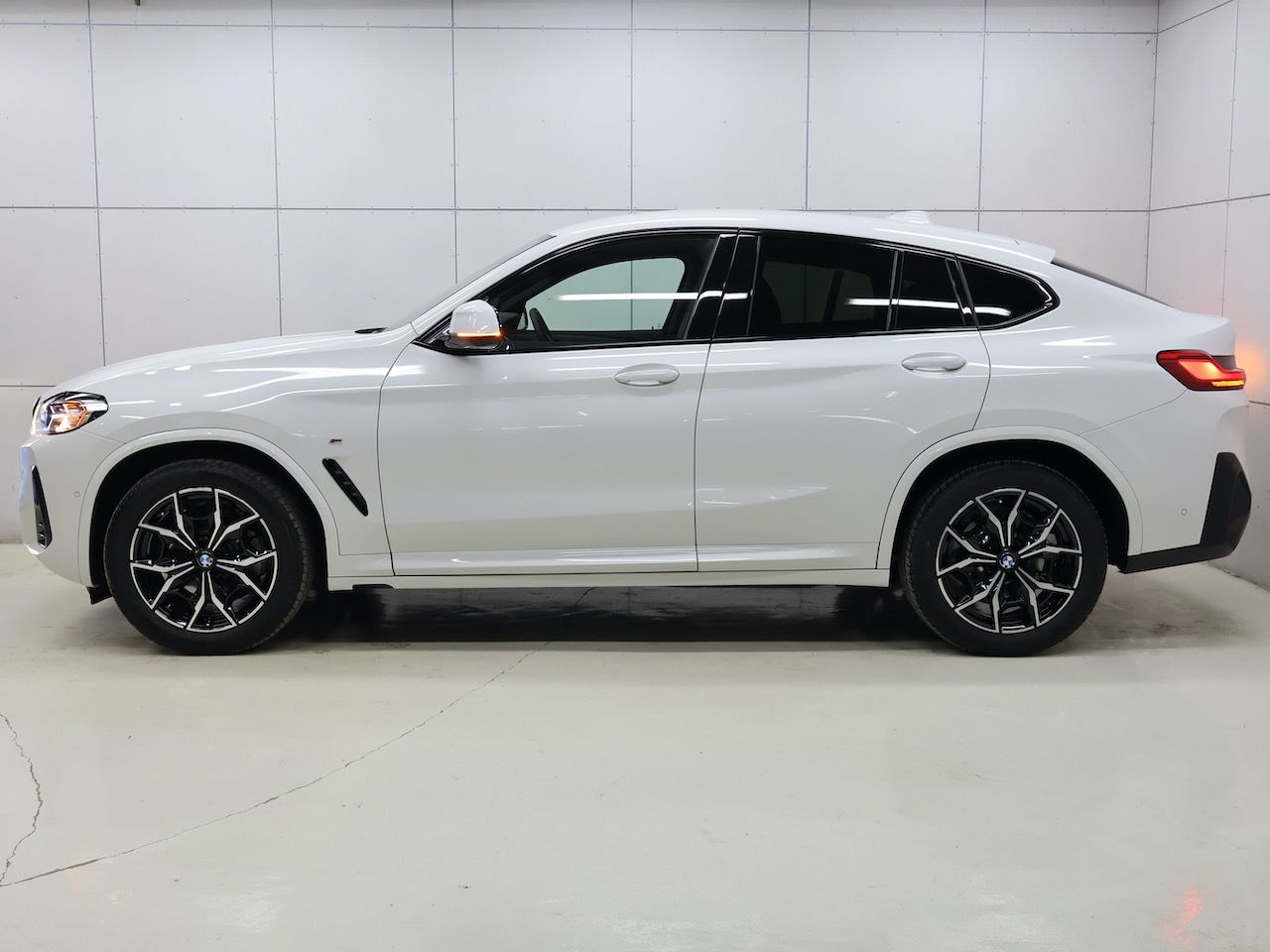 X4 xDrive20d RHD