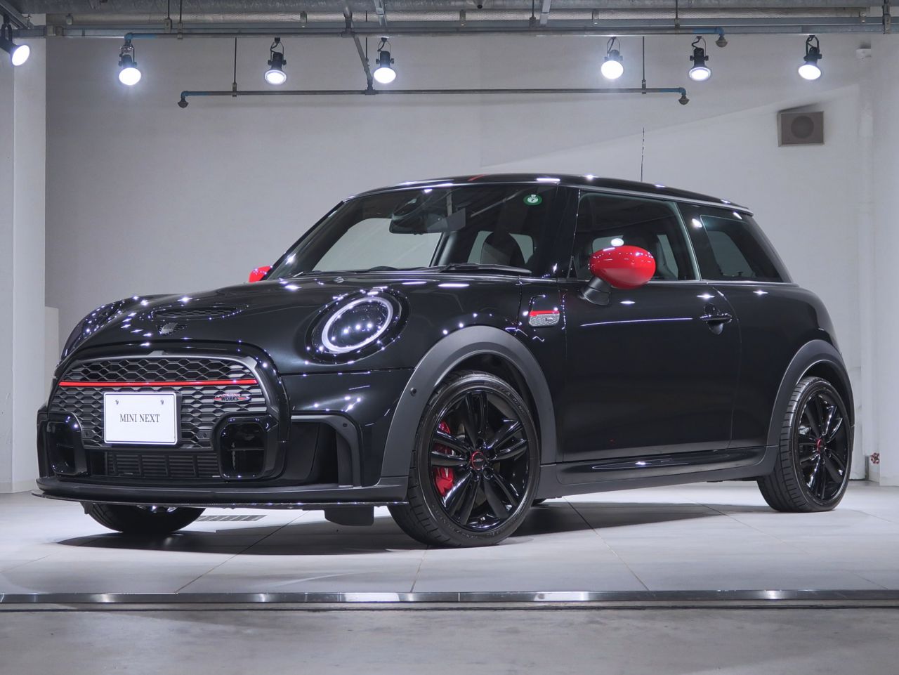 THE MINI JOHN COOPER WORKS.