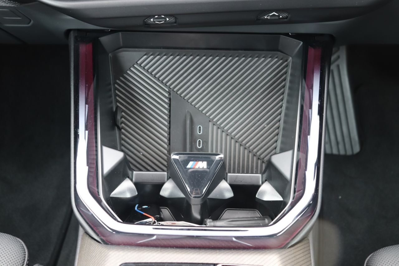 X3 M50 US