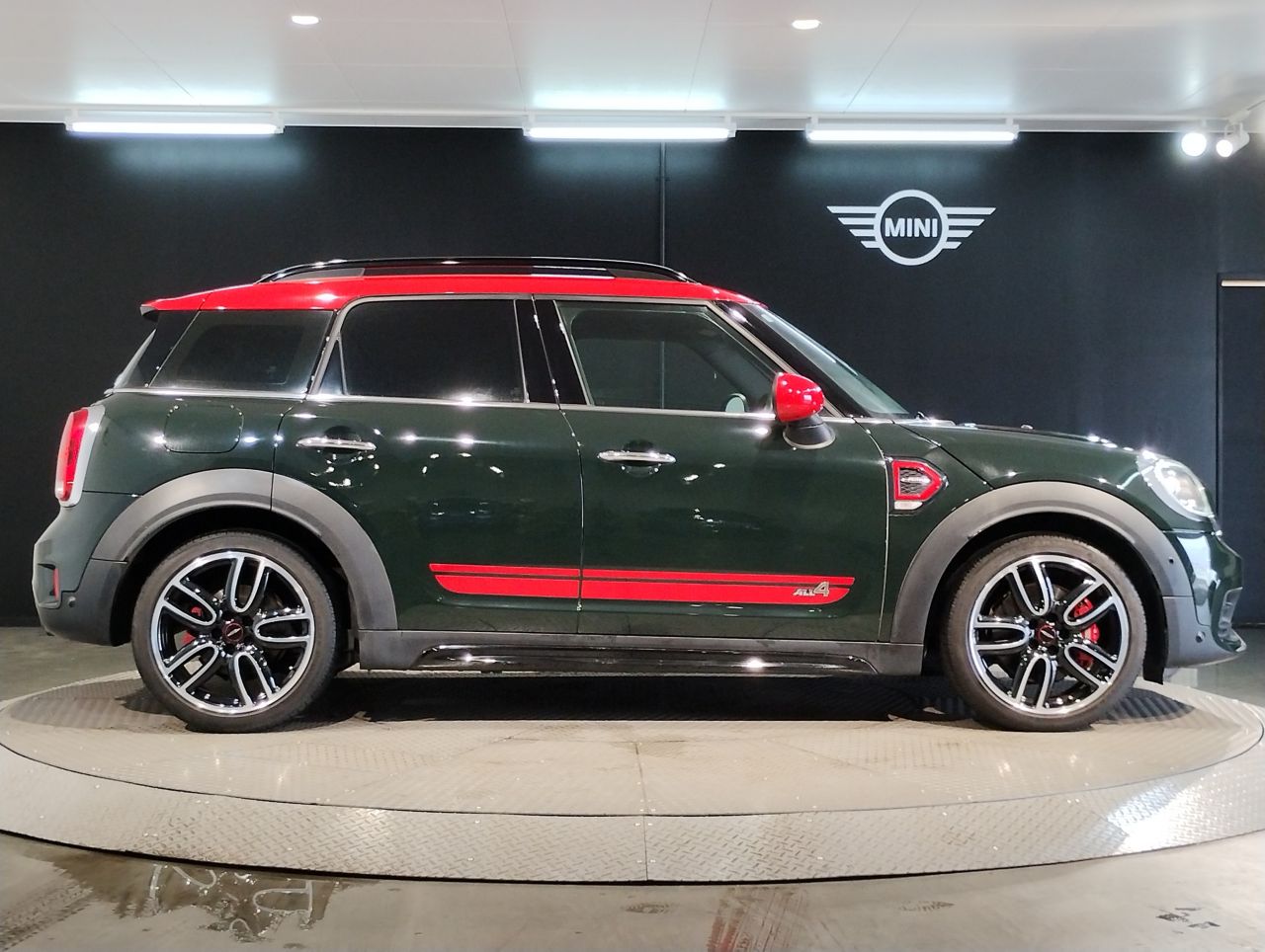 MINI CROSSOVER JCW