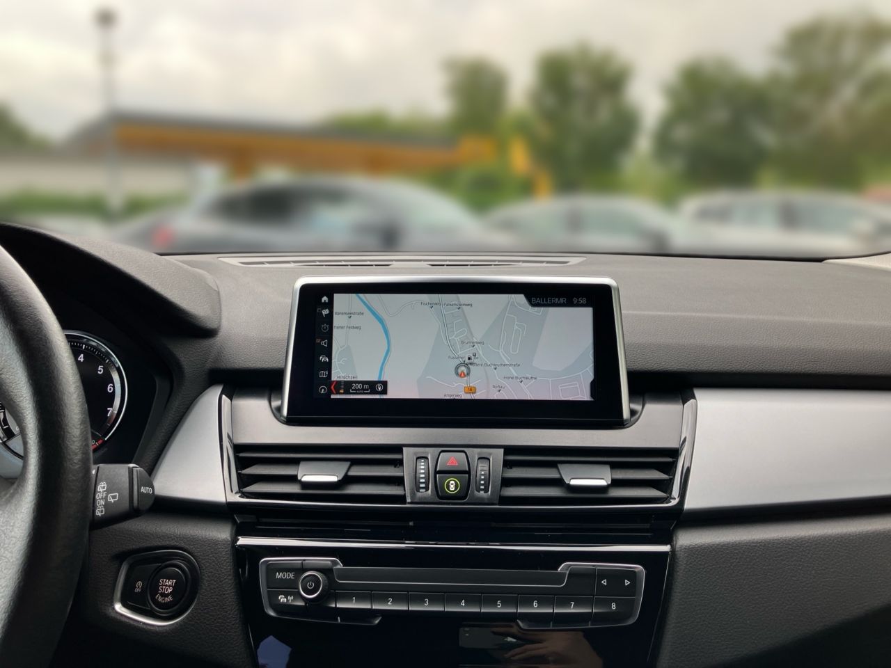 BMW 218