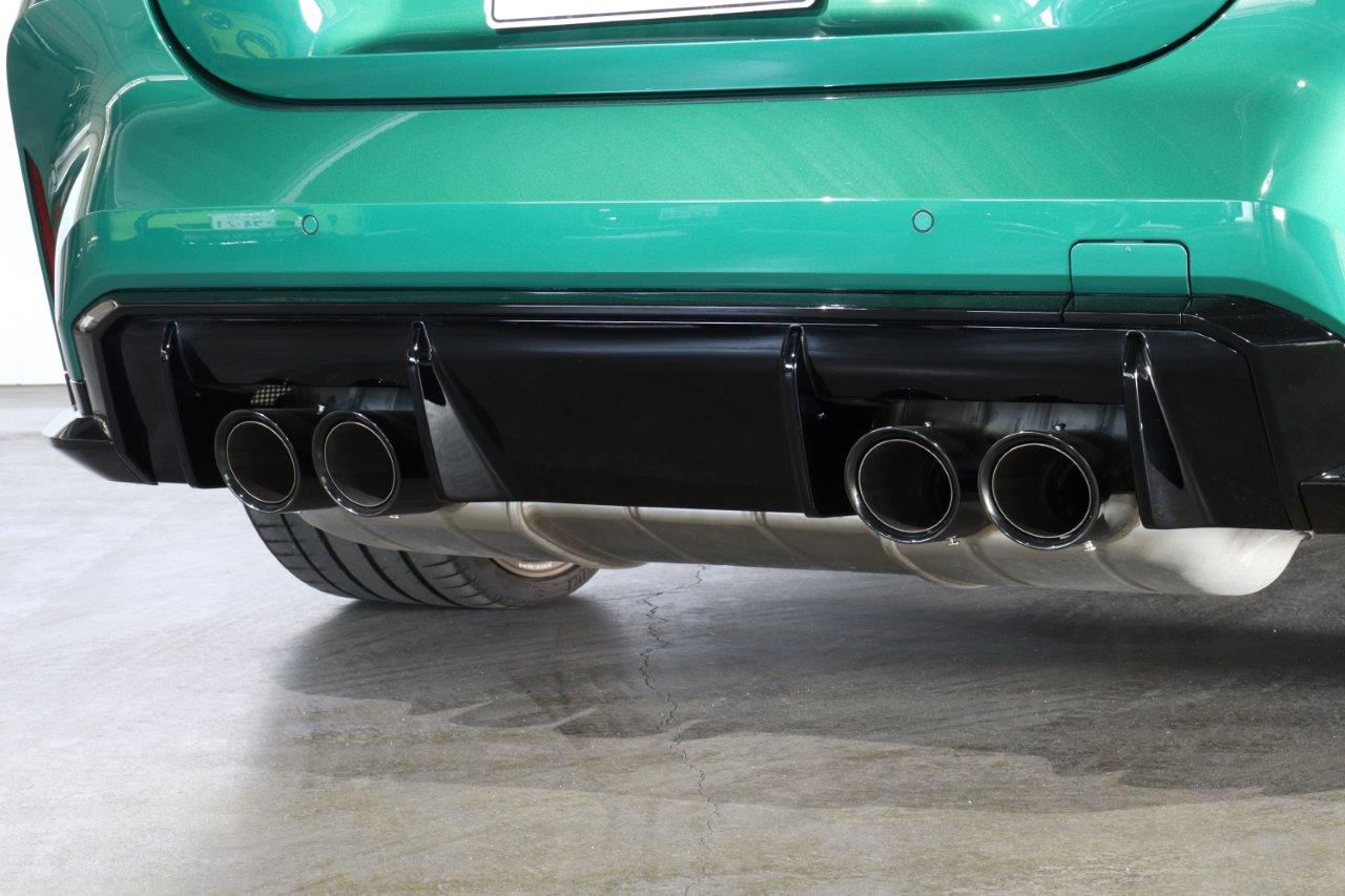 G*** M* C********** M x***** C********** RHD