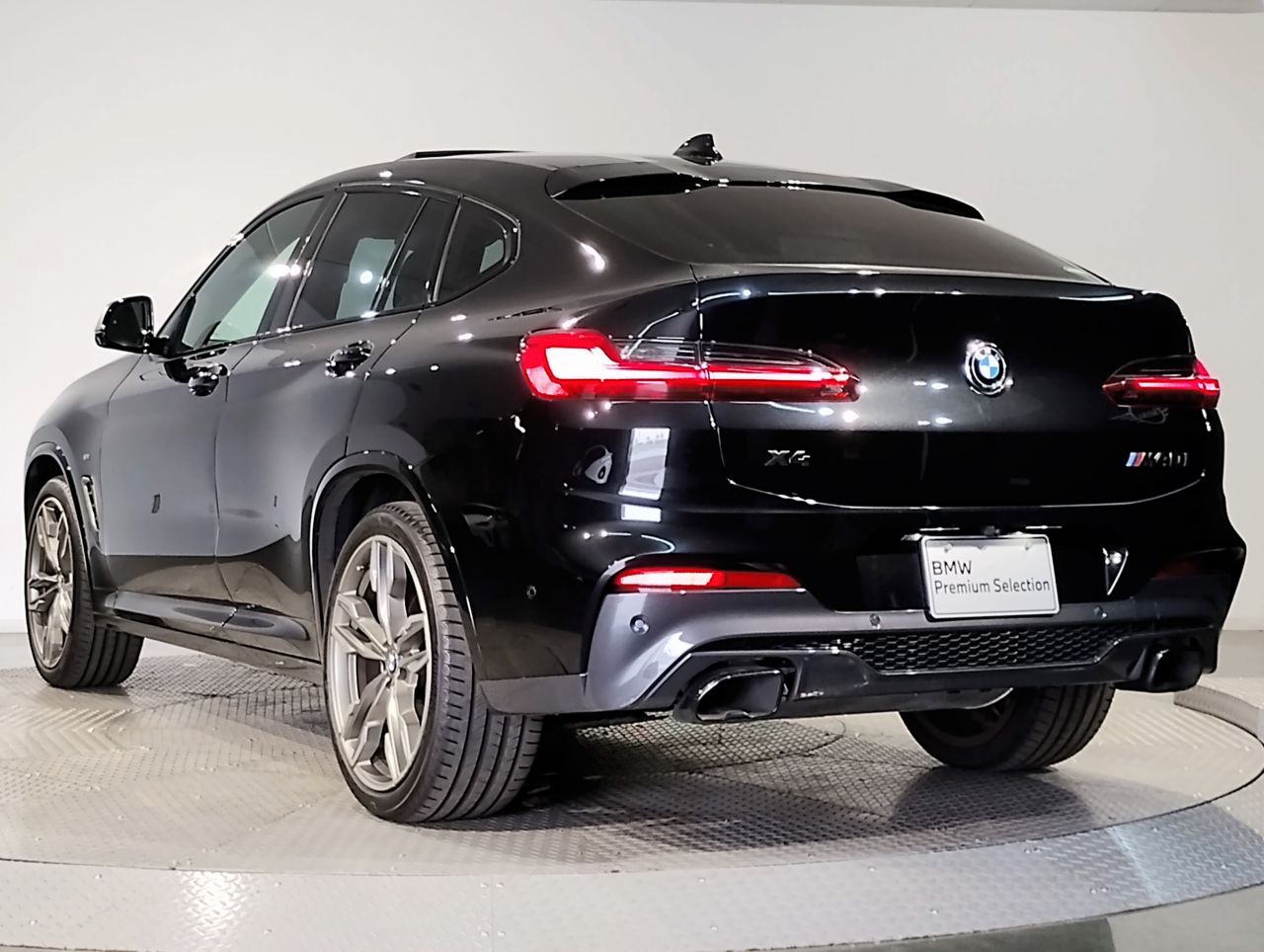 X4 M40i RHD