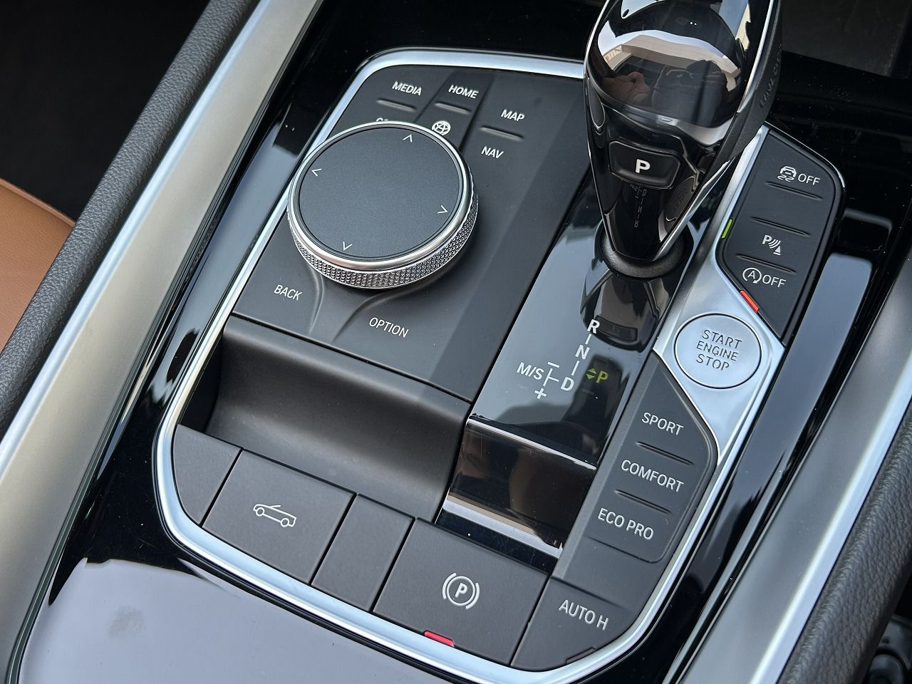 G29 z4 sDrive20i RHD