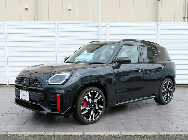 THE NEW MINI JOHN COOPER WORKS COUNTRYMAN ALL4