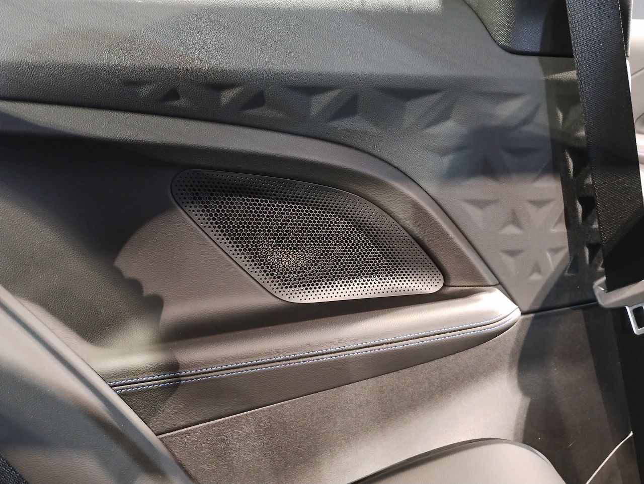 G42 220i Coupe