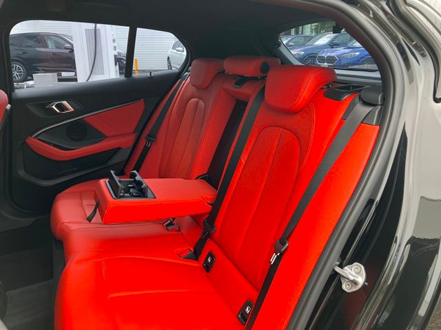 F40 118d Sports Hatch 5-door B47 2.0d