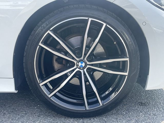 G20 320i Saloon RHD TU
