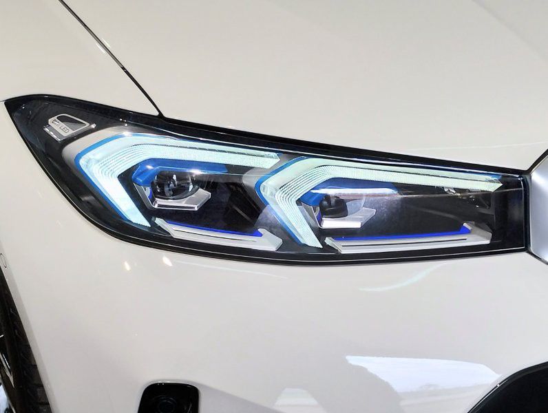 320d xDrive Berline RHD