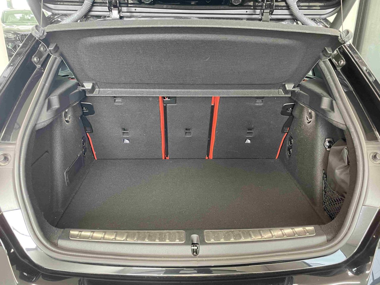 F40 118d Sports Hatch 5-door B47 2.0d